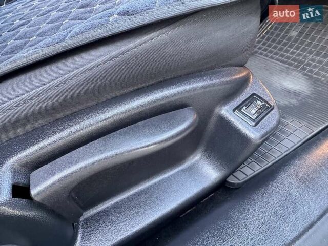 Рено Латитьюд 2011 в Одессе на Automoto.ua Серый Рено Латитьюд, объемом двигателя 2 л и пробегом 161 тыс. км за 6999 $, фото 33 на Automoto.ua