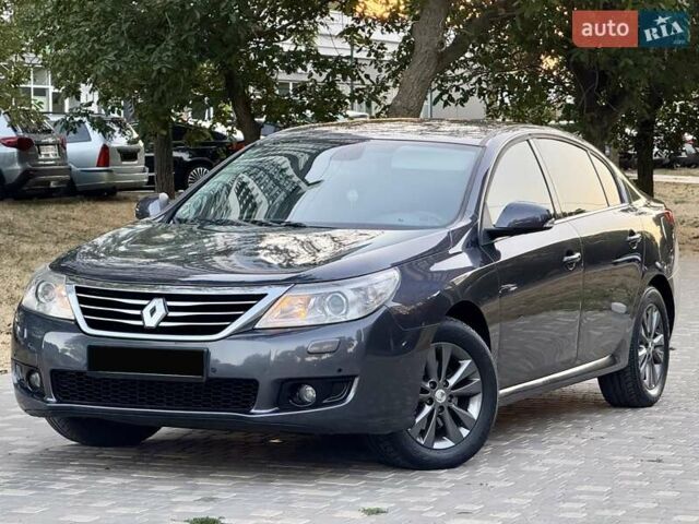 Рено Латитьюд 2011 в Одессе на Automoto.ua Серый Рено Латитьюд, объемом двигателя 2 л и пробегом 161 тыс. км за 6999 $, фото 14 на Automoto.ua