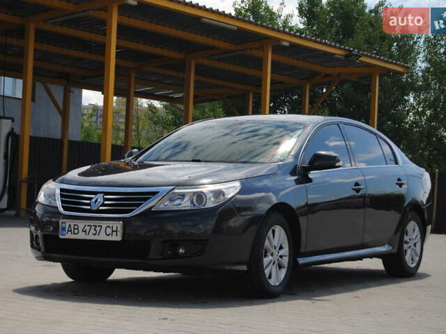 Серый Рено Латитьюд, объемом двигателя 2 л и пробегом 184 тыс. км за 8998 $, фото 3 на Automoto.ua