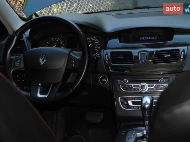 Серый Рено Латитьюд, объемом двигателя 2 л и пробегом 184 тыс. км за 8998 $, фото 23 на Automoto.ua