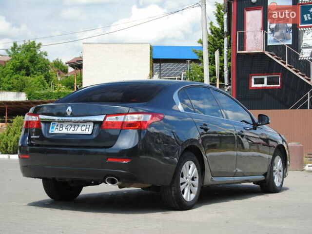 Серый Рено Латитьюд, объемом двигателя 2 л и пробегом 184 тыс. км за 8998 $, фото 6 на Automoto.ua
