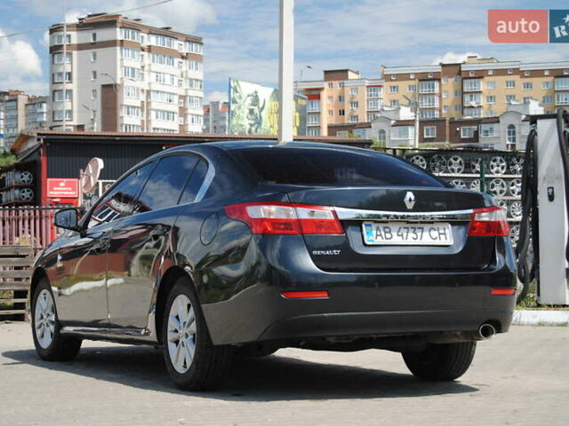Серый Рено Латитьюд, объемом двигателя 2 л и пробегом 184 тыс. км за 8998 $, фото 4 на Automoto.ua