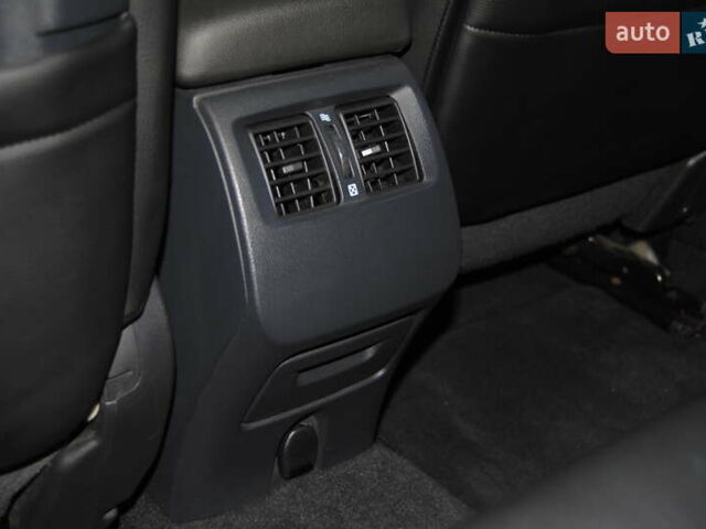 Серый Рено Латитьюд, объемом двигателя 2 л и пробегом 184 тыс. км за 8998 $, фото 36 на Automoto.ua