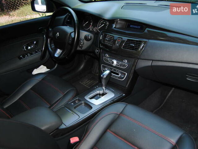 Серый Рено Латитьюд, объемом двигателя 2 л и пробегом 184 тыс. км за 8998 $, фото 24 на Automoto.ua