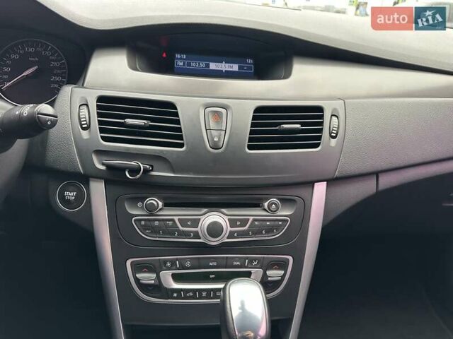 Серый Рено Латитьюд, объемом двигателя 2 л и пробегом 269 тыс. км за 6500 $, фото 20 на Automoto.ua