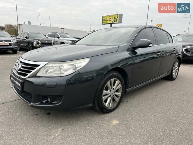 Серый Рено Латитьюд, объемом двигателя 2 л и пробегом 269 тыс. км за 6500 $, фото 3 на Automoto.ua