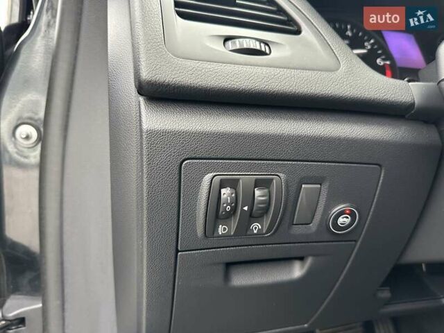 Серый Рено Латитьюд, объемом двигателя 2 л и пробегом 269 тыс. км за 6500 $, фото 12 на Automoto.ua