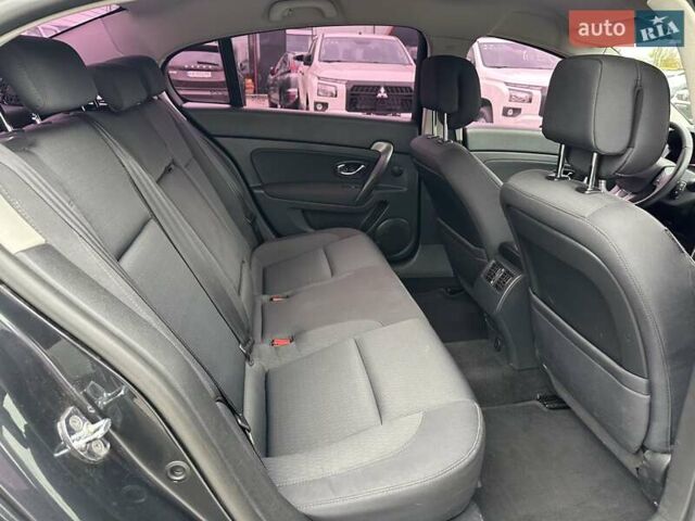 Серый Рено Латитьюд, объемом двигателя 2 л и пробегом 269 тыс. км за 6500 $, фото 26 на Automoto.ua