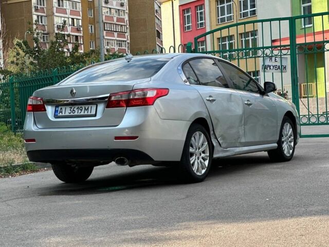 Серый Рено Латитьюд, объемом двигателя 2 л и пробегом 120 тыс. км за 5600 $, фото 6 на Automoto.ua