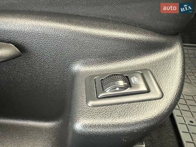 Синій Рено Латітьюд, об'ємом двигуна 2 л та пробігом 165 тис. км за 7999 $, фото 22 на Automoto.ua