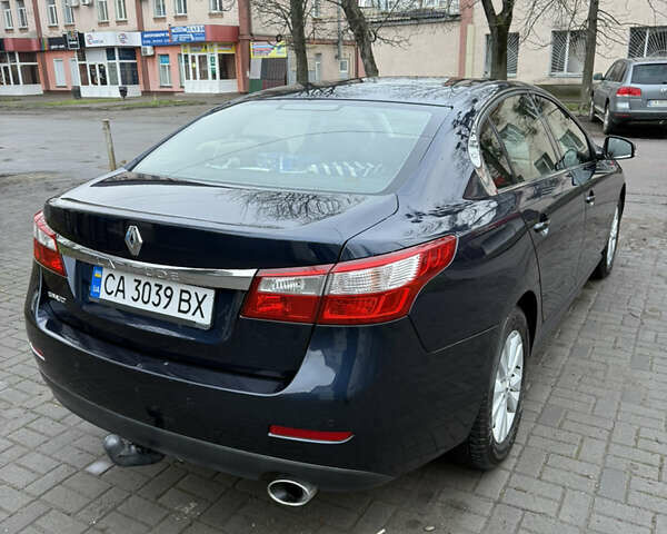 Синий Рено Латитьюд, объемом двигателя 2 л и пробегом 161 тыс. км за 8000 $, фото 5 на Automoto.ua