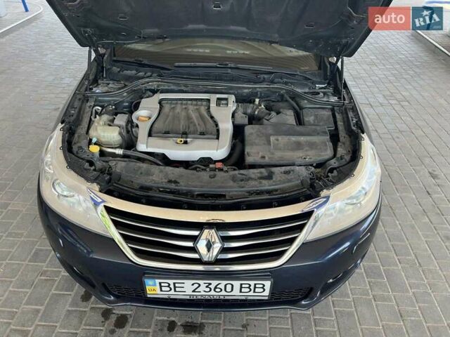 Синій Рено Латітьюд, об'ємом двигуна 2 л та пробігом 165 тис. км за 7999 $, фото 29 на Automoto.ua