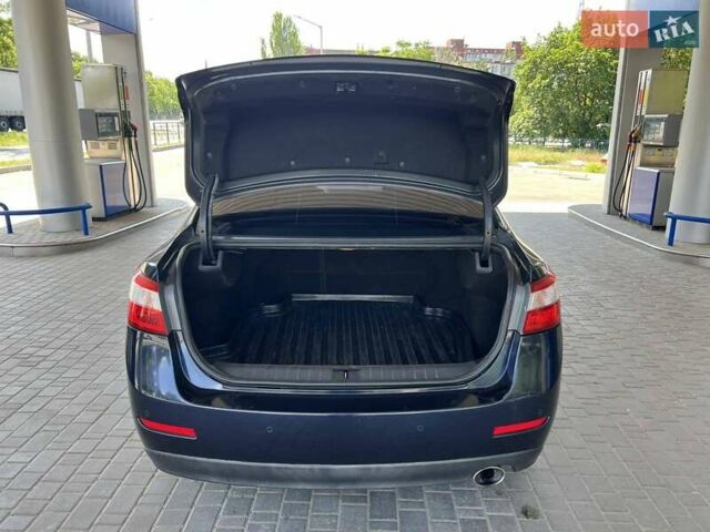 Синій Рено Латітьюд, об'ємом двигуна 2 л та пробігом 165 тис. км за 7999 $, фото 31 на Automoto.ua