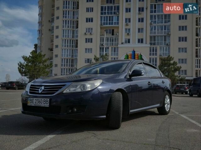 Синий Рено Латитьюд, объемом двигателя 2 л и пробегом 167 тыс. км за 7800 $, фото 2 на Automoto.ua