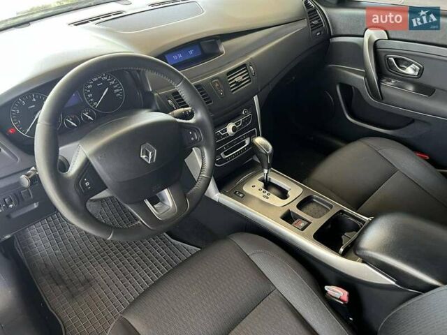 Синій Рено Латітьюд, об'ємом двигуна 2 л та пробігом 165 тис. км за 7999 $, фото 14 на Automoto.ua