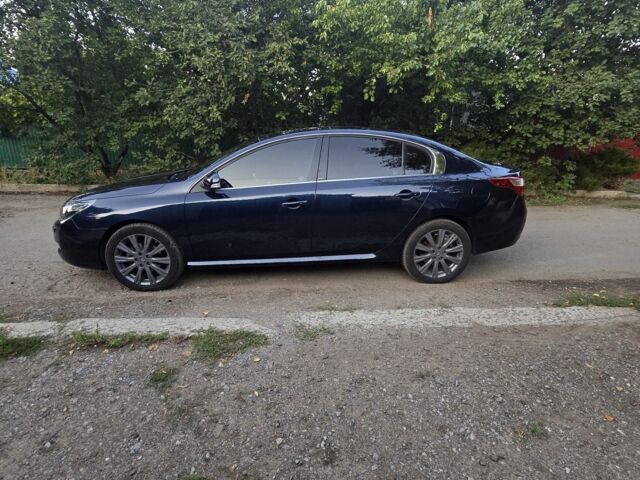 Синий Рено Латитьюд, объемом двигателя 2 л и пробегом 172 тыс. км за 8200 $, фото 10 на Automoto.ua