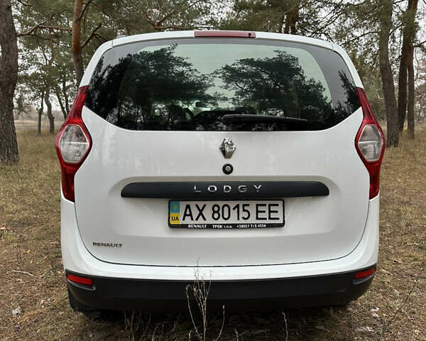 Белый Рено Лоджи, объемом двигателя 1.46 л и пробегом 49 тыс. км за 11000 $, фото 4 на Automoto.ua