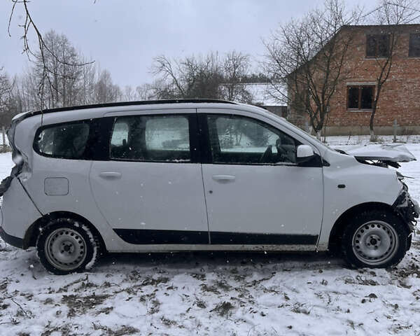 Белый Рено Лоджи, объемом двигателя 1.46 л и пробегом 156 тыс. км за 3500 $, фото 14 на Automoto.ua