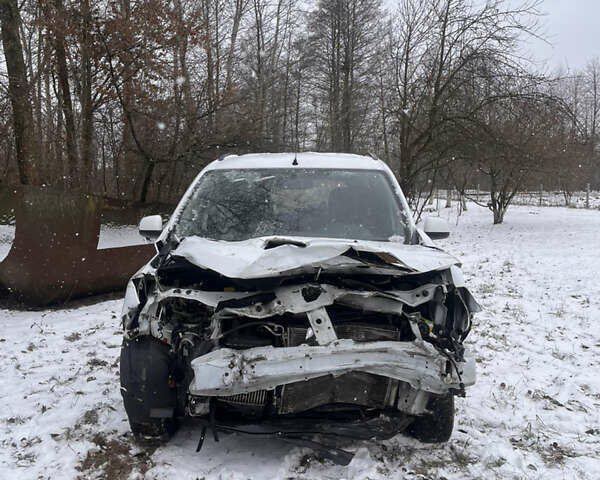 Белый Рено Лоджи, объемом двигателя 1.46 л и пробегом 156 тыс. км за 3500 $, фото 34 на Automoto.ua