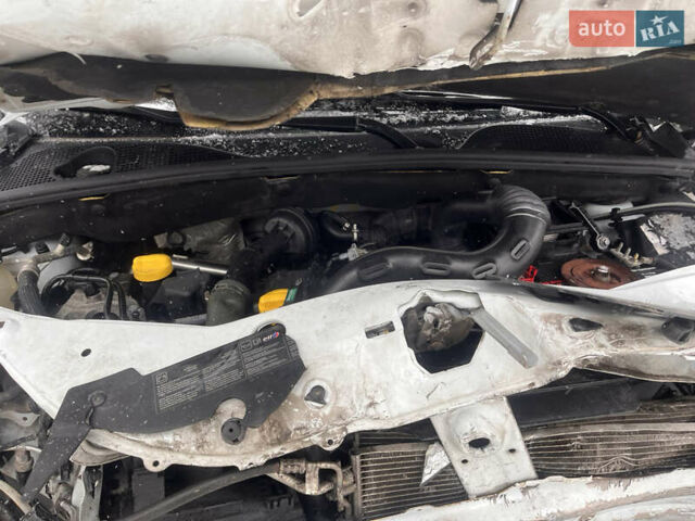 Белый Рено Лоджи, объемом двигателя 1.46 л и пробегом 156 тыс. км за 3500 $, фото 30 на Automoto.ua