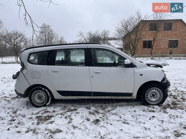 Белый Рено Лоджи, объемом двигателя 1.46 л и пробегом 156 тыс. км за 3500 $, фото 18 на Automoto.ua