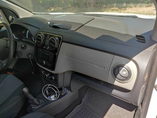 Білий Рено Лоджі, об'ємом двигуна 1.5 л та пробігом 185 тис. км за 9500 $, фото 10 на Automoto.ua