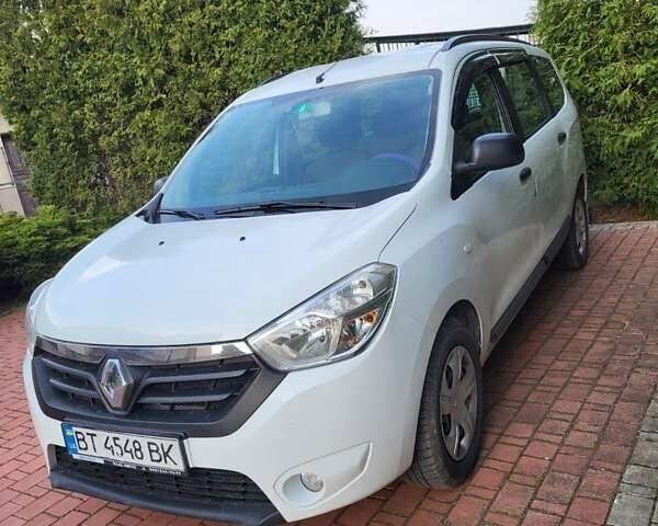 Белый Рено Лоджи, объемом двигателя 1.5 л и пробегом 123 тыс. км за 9999 $, фото 3 на Automoto.ua