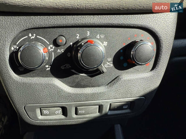 Білий Рено Лоджі, об'ємом двигуна 1.46 л та пробігом 180 тис. км за 8900 $, фото 85 на Automoto.ua