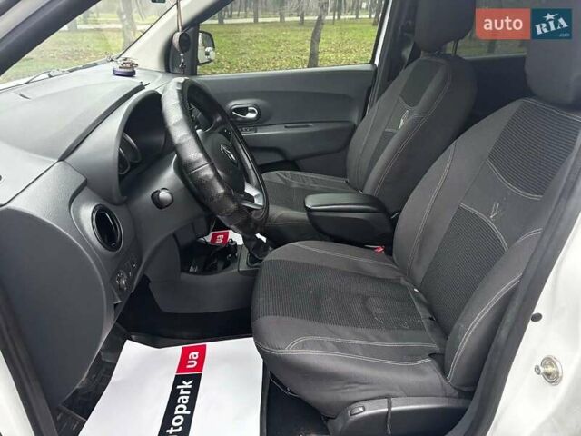 Белый Рено Лоджи, объемом двигателя 1.5 л и пробегом 178 тыс. км за 11490 $, фото 12 на Automoto.ua