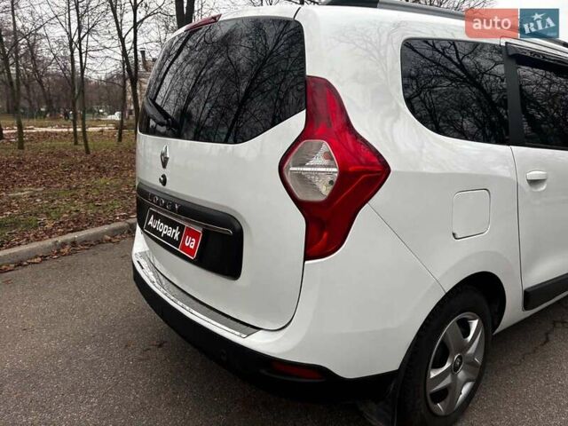 Белый Рено Лоджи, объемом двигателя 1.5 л и пробегом 178 тыс. км за 11490 $, фото 10 на Automoto.ua