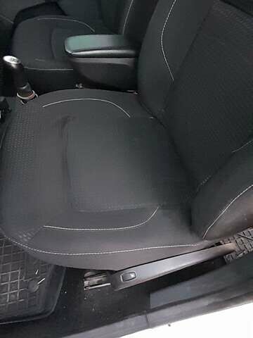 Белый Рено Лоджи, объемом двигателя 1.5 л и пробегом 170 тыс. км за 11700 $, фото 4 на Automoto.ua