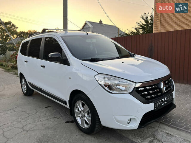Белый Рено Лоджи, объемом двигателя 1.46 л и пробегом 74 тыс. км за 12900 $, фото 17 на Automoto.ua