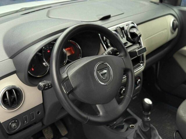 Белый Рено Лоджи, объемом двигателя 1.5 л и пробегом 170 тыс. км за 7199 $, фото 7 на Automoto.ua