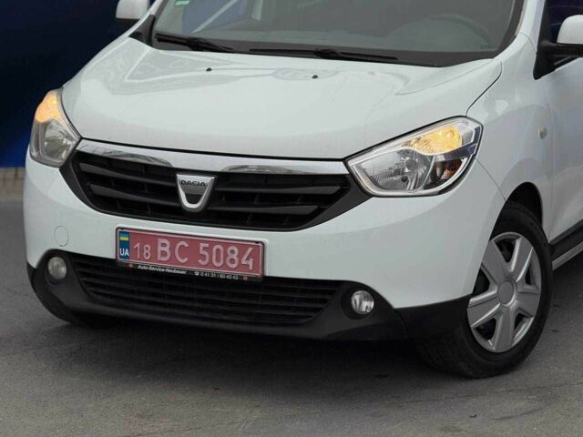 Белый Рено Лоджи, объемом двигателя 1.5 л и пробегом 170 тыс. км за 7199 $, фото 1 на Automoto.ua