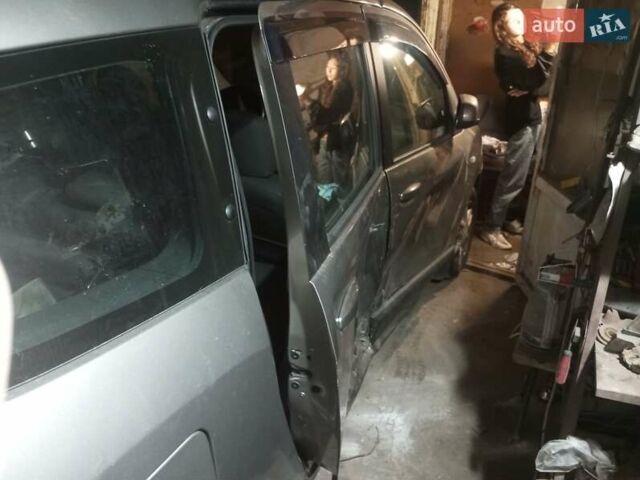 Коричневий Рено Лоджі, об'ємом двигуна 1.46 л та пробігом 175 тис. км за 3500 $, фото 4 на Automoto.ua