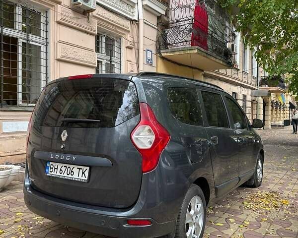 Серый Рено Лоджи, объемом двигателя 1.46 л и пробегом 230 тыс. км за 10500 $, фото 5 на Automoto.ua