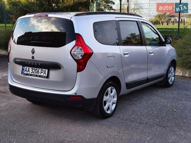 Серый Рено Лоджи, объемом двигателя 1.46 л и пробегом 128 тыс. км за 9900 $, фото 3 на Automoto.ua