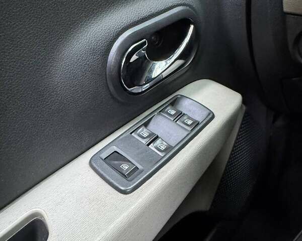 Серый Рено Лоджи, объемом двигателя 1.46 л и пробегом 230 тыс. км за 10500 $, фото 18 на Automoto.ua