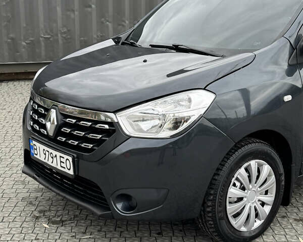 Серый Рено Лоджи, объемом двигателя 1.46 л и пробегом 228 тыс. км за 10500 $, фото 9 на Automoto.ua