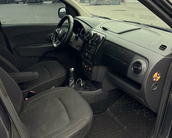 Серый Рено Лоджи, объемом двигателя 1.46 л и пробегом 228 тыс. км за 10500 $, фото 16 на Automoto.ua