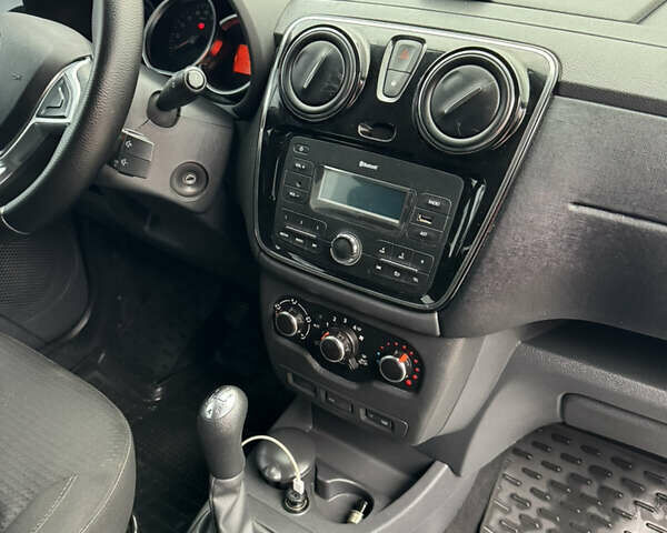 Серый Рено Лоджи, объемом двигателя 1.46 л и пробегом 228 тыс. км за 10500 $, фото 17 на Automoto.ua