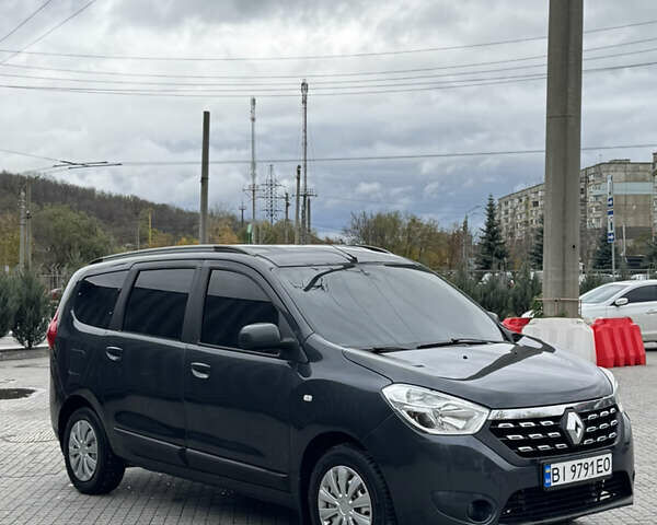 Серый Рено Лоджи, объемом двигателя 1.46 л и пробегом 228 тыс. км за 10500 $, фото 2 на Automoto.ua