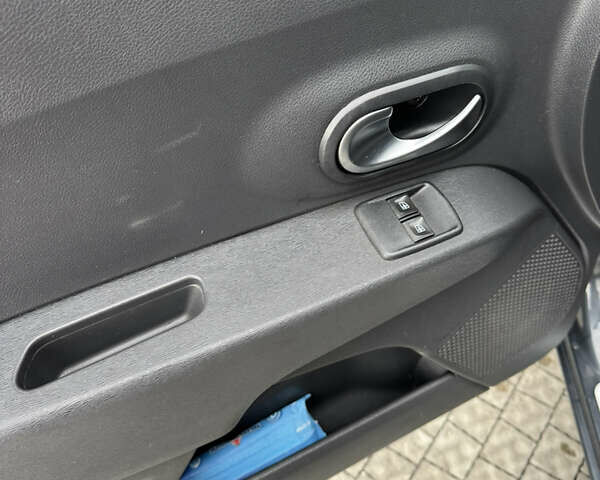 Серый Рено Лоджи, объемом двигателя 1.46 л и пробегом 228 тыс. км за 10500 $, фото 19 на Automoto.ua