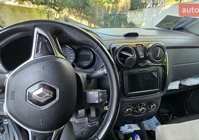 Серый Рено Лоджи, объемом двигателя 1.46 л и пробегом 105 тыс. км за 15500 $, фото 4 на Automoto.ua