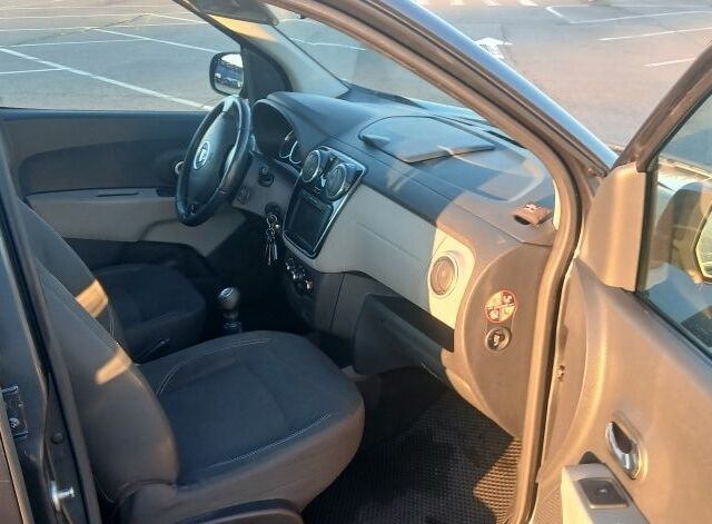 Сірий Рено Лоджі, об'ємом двигуна 1.5 л та пробігом 268 тис. км за 7100 $, фото 3 на Automoto.ua