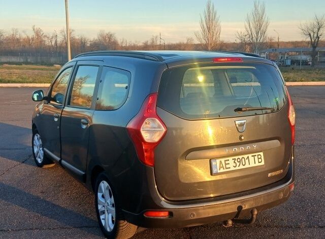 Сірий Рено Лоджі, об'ємом двигуна 1.5 л та пробігом 268 тис. км за 7100 $, фото 6 на Automoto.ua