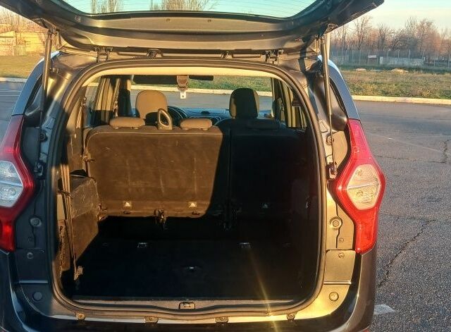 Сірий Рено Лоджі, об'ємом двигуна 1.5 л та пробігом 268 тис. км за 7100 $, фото 5 на Automoto.ua