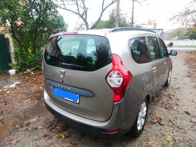 Рено Лоджи 2013 в Бердичеве на Automoto.ua Серый Рено Лоджи, объемом двигателя 1.5 л и пробегом 188 тыс. км за 3800 $, фото 3 на Automoto.ua