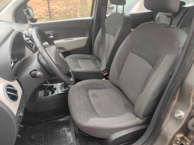 Серый Рено Лоджи, объемом двигателя 1.5 л и пробегом 188 тыс. км за 3500 $, фото 18 на Automoto.ua