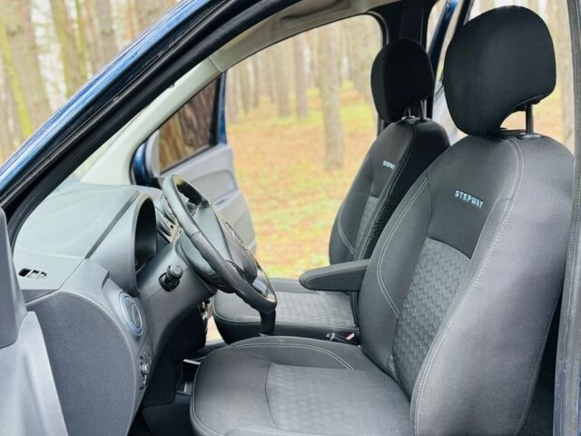 Синий Рено Лоджи, объемом двигателя 1.5 л и пробегом 57 тыс. км за 12500 $, фото 8 на Automoto.ua